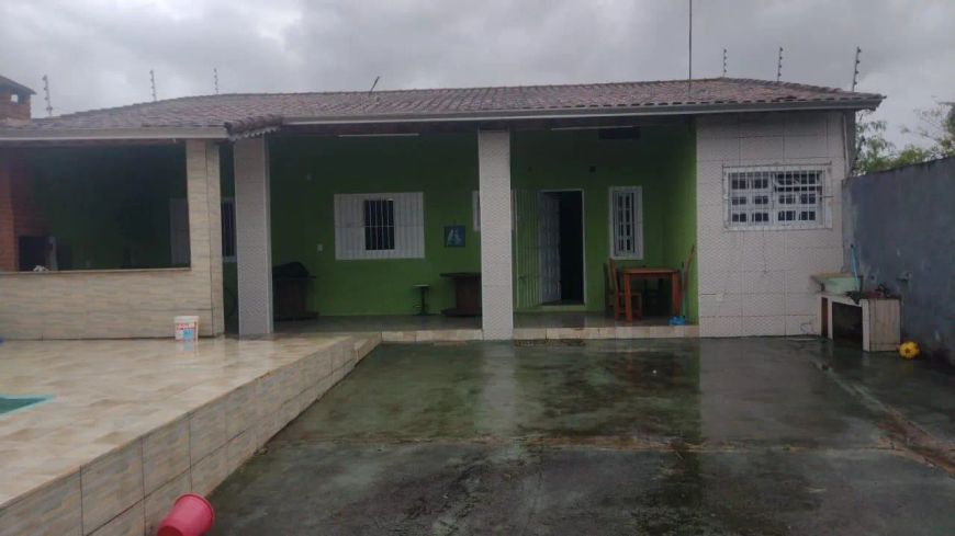 Casa com Piscina no Tupy em Itanhaém - 3684