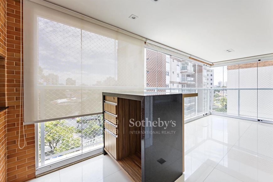 Apartamento ensolarado com terraço gourmet e lazer de clube