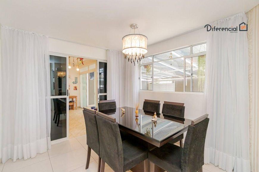 Sobrado com 3 dormitórios à venda, 135 m² por R$ 850.000,00 - Uberaba - Curitiba/PR