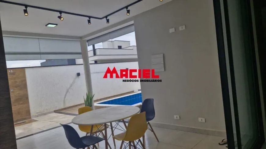 uma exelente casa em um condominio de luxo entre caçapava e sj dos campos