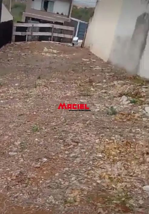 Terreno com ótima topografia em Caçapava (Borda do Campo)