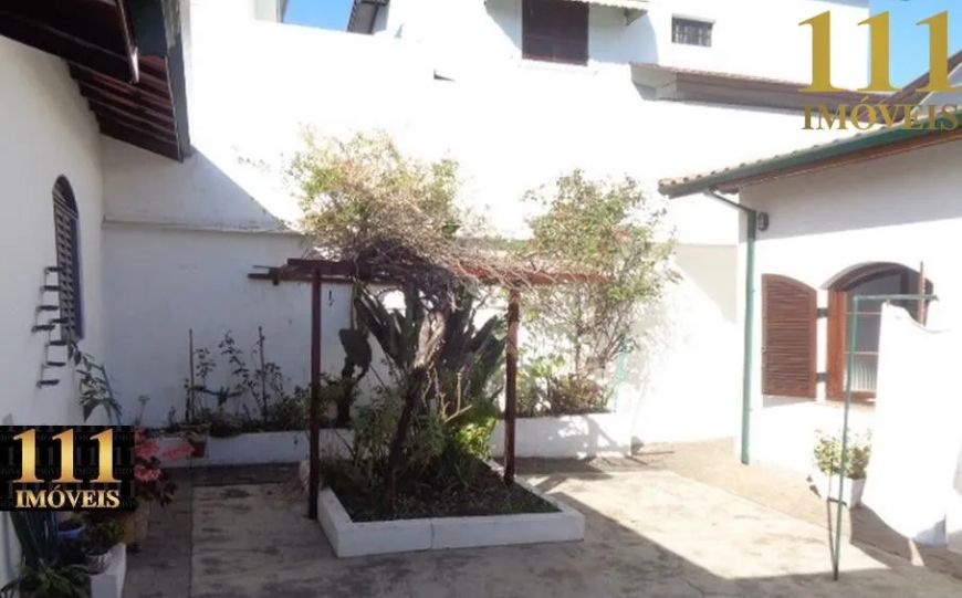 Casa com 3 dormitórios à venda, 309 m² por R$ 815.000,00 - Vila São João - Caçap