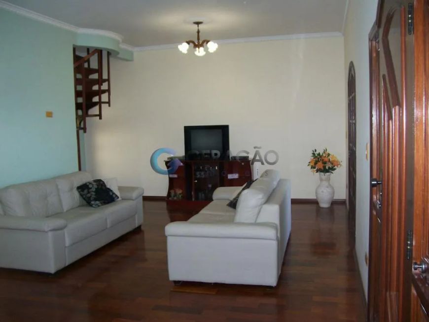 Casa Sobrado em Caçapava
