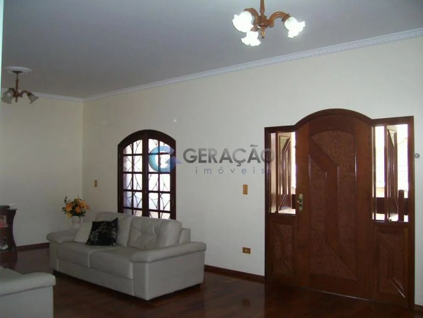 Casa Sobrado em Caçapava