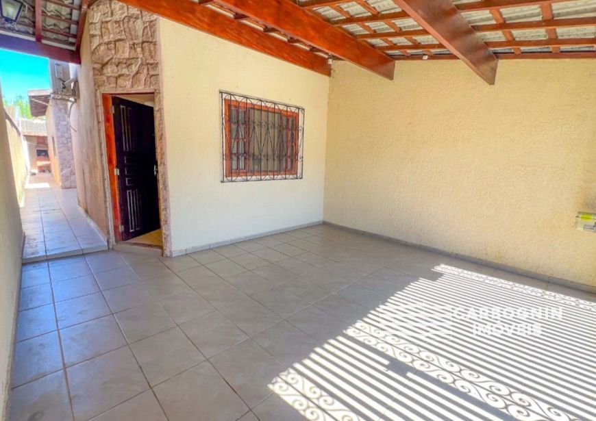 Casa a Venda no Village das Flores em Caçapava