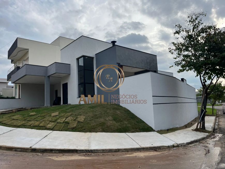 Casa Térrea / Condomínio Terras do Vale / 03 dormitórios com 03 Suítes / 167,51m² AC / 334,60m² terr