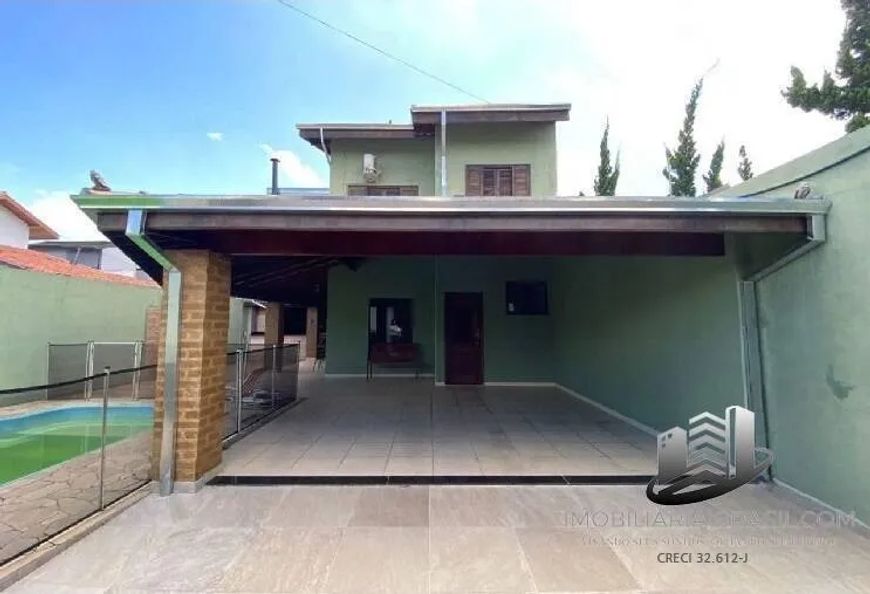 Lindo Sobrado - Village das Flores