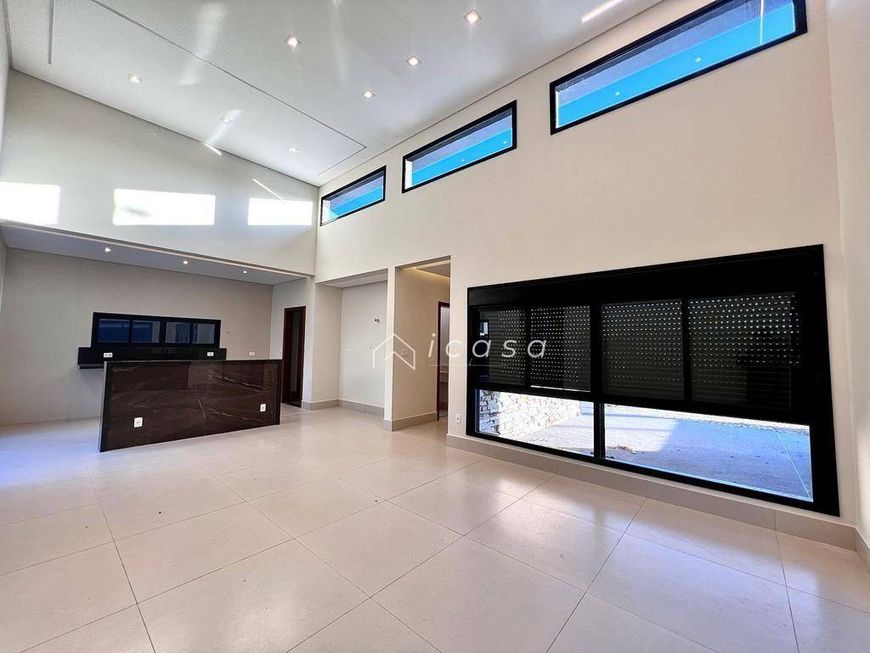 Casa com 3 dormitórios à venda, 150 m² por R$ 1.100.000,00 - Condomínio Terras do Vale - Caçapava/SP