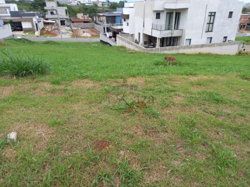 Oportunidade - Terreno em Condomínio - Malibu Residencial - Caçapava - 250m².