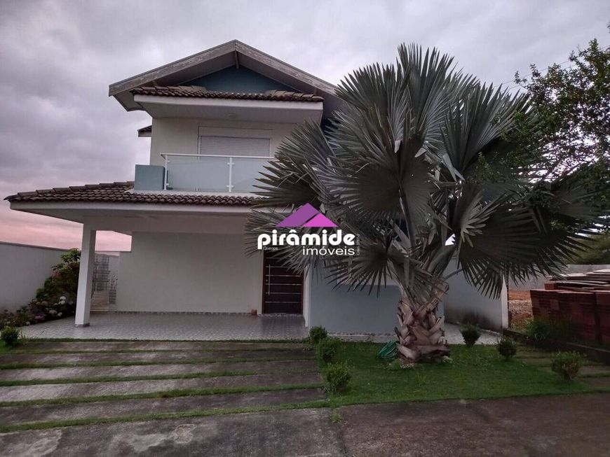 Casa com 3 dormitórios à venda, 178 m² por R$ 900.000 - Condomínio Terras do Vale - Caçapava/SP.