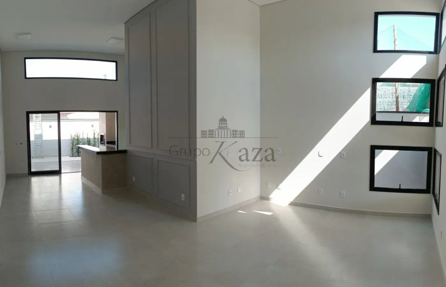 Oportunidade - Casa Condomínio - Caçapava - Condomínio Terras do Vale - 3 Dormitórios - 150m².