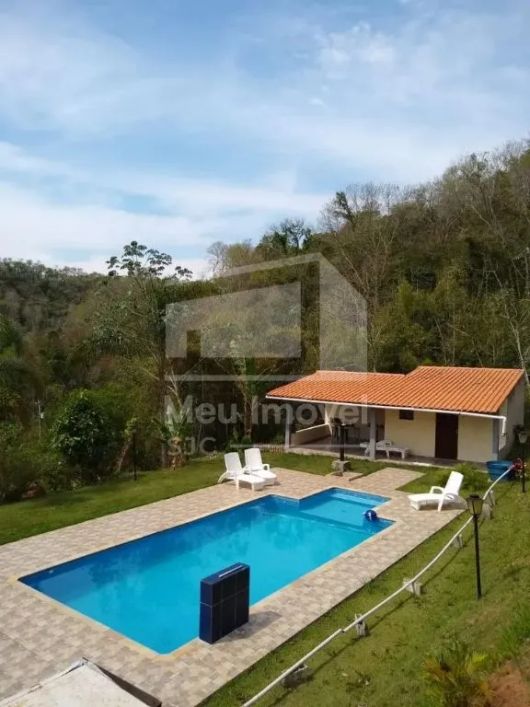 ABS Chacara á venda possui 21.000 m² com 150 de area construida- Condomínio Quinta Dos Pássaros