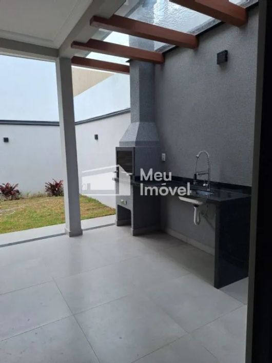 Casa Nova com 3 dormitórios-1suite em Condominio