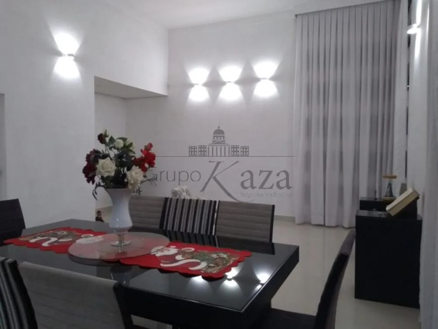 Casa em Condomínio - Bairro do Grama - Condomínio Terras do Vale - 2 Dormitórios - 150m²
