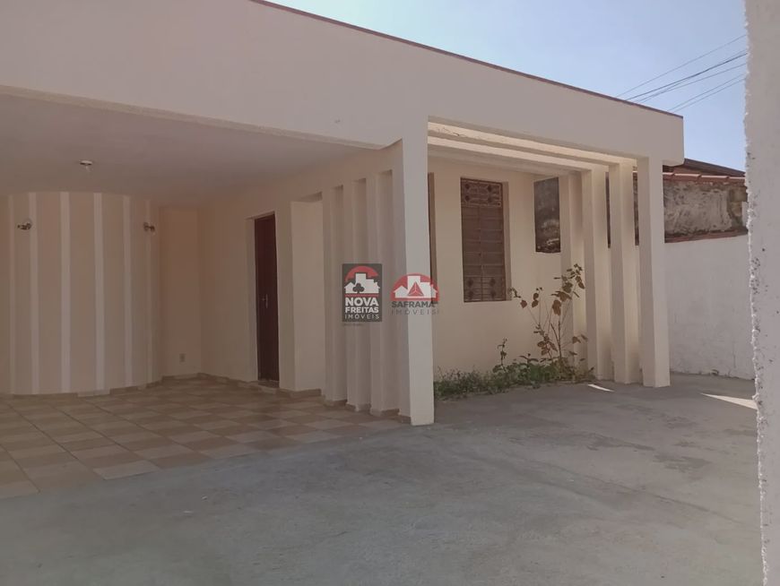 Casa à venda no Jardim Jequitiba em Caçapava 3 quartos sendo 1 suite R$640.000,00