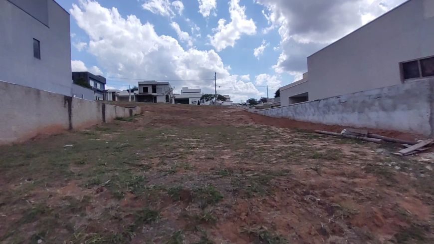 Oportunidade - Terreno em Condomínio - Condomínio Terras do Vale - Caçapava - 300m² - Estuda Permuta