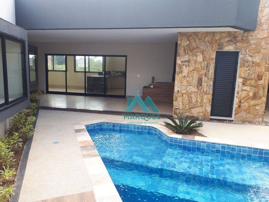 Casa de Alto Padrão Conceito Moderno