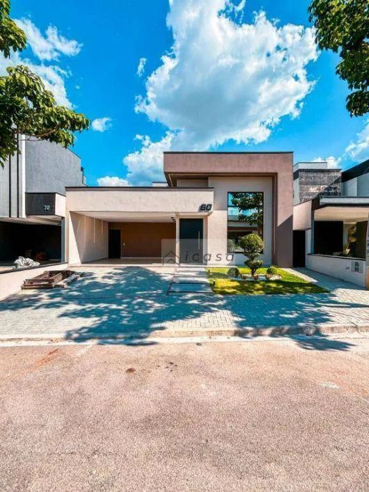 Casa com 3 dormitórios à venda, 150 m² por R$ 1.100.000,00 - Condomínio Terras do Vale - Caçapava/SP