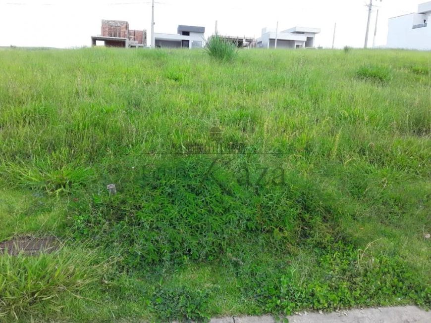Terreno em Condomínio - Malibu Residencial - Caçapava - 250m².