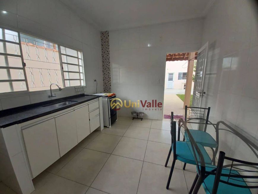 Sobrado aconchegante, com edícula e 4 dormitórios, 200 m² - venda por R$630.000 - Residencial Espera