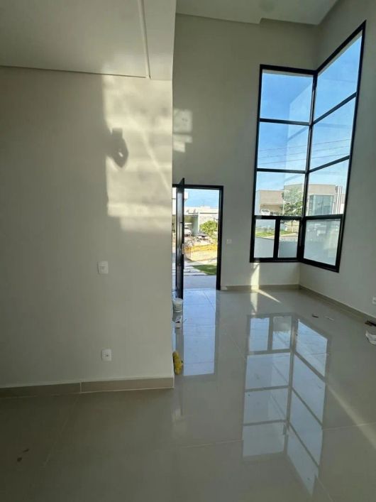 Sobrado de 3 Suítes no Malibu Residencial - Condomínio Fechado em Caçapava - 179m²