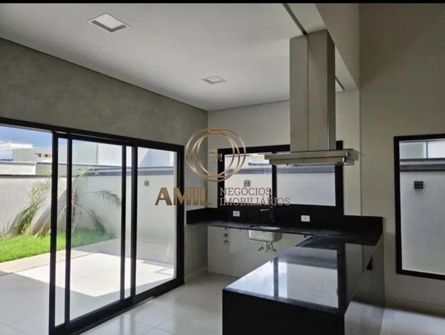 Casa- térrea- Terras do Vale - 300m² - 3 Dormitórios sendo 1 master, com closet