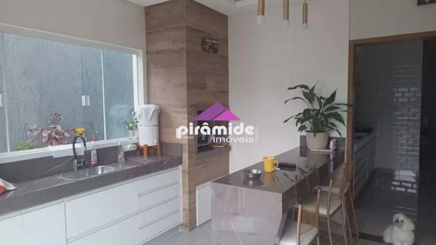 Casa com 3 dormitórios à venda, 230 m² por R$ 1.490.000 - Condomínio Terras do Vale - Caçapava/SP.