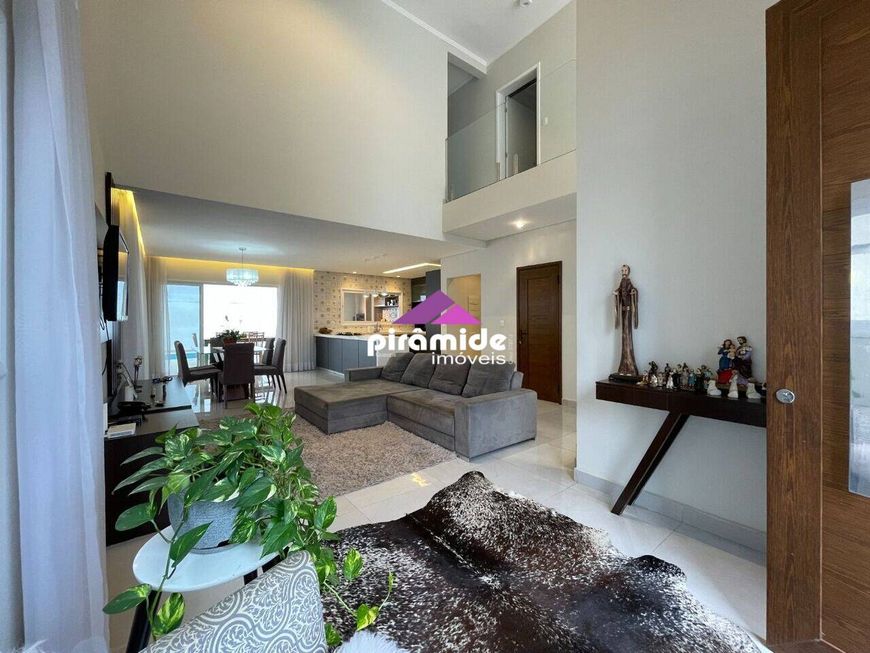 Casa com 3 dormitórios à venda, 240 m² por R$ 1.500.000 - Condomínio Terras do Vale - Caçapava/SP