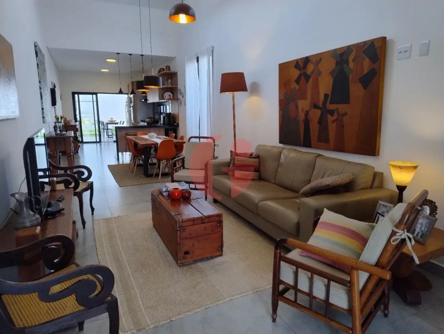 Casa térrea em condomínio fechado para venda com 3 quartos e 4 vagas de garagem - 158m² - Residencia