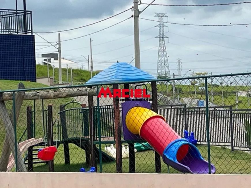 Terreno com 375m² no Condomínio Residencial Malibu em Caçapava - SP