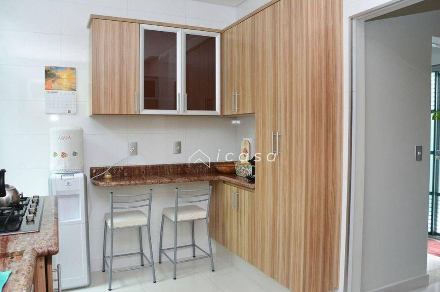 Casa com 3 dormitórios à venda, 111 m² por R$ 750.000,00 - Village das Flores - Caçapava/SP