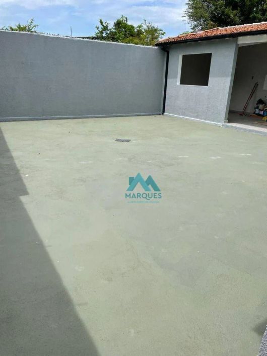 CASA EM REGIÃO CENTRAL TODA MODERNA, COM 3 DORMITÓRIOS SENDO UMA SUÍTE