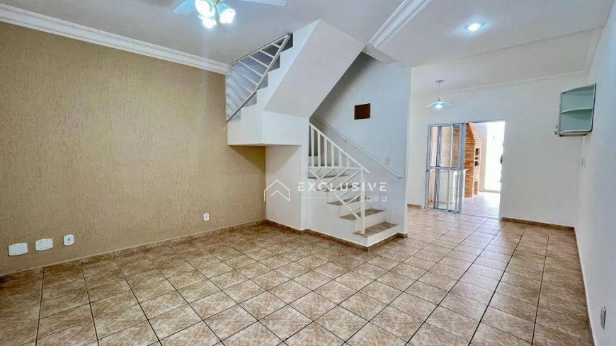 Sobrado com 3 dormitórios à venda, 148 m² por R$ 398.000,00 - Vila Bandeirantes - Caçapava/SP