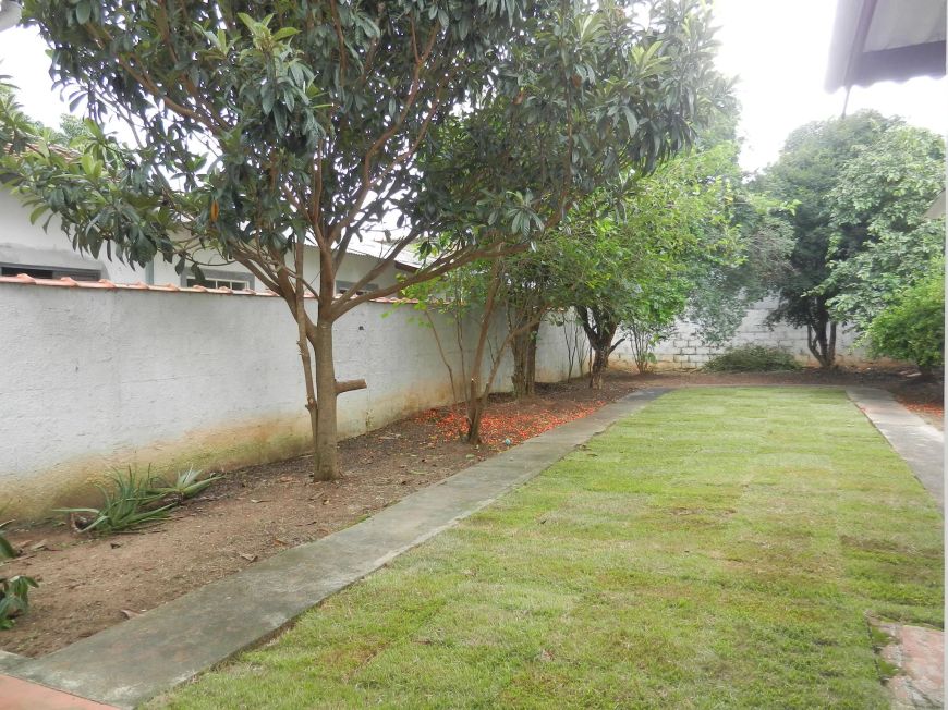Imóvel para venda possui 234 metros quadrados com 4 quartos em Jardim São José - Caçapava - SP