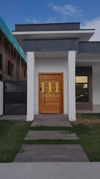 Casa com 3 dormitórios à venda, 300 m² por R$ 1.200.000,00 - Residencial Malibu - Caçapava/SP.