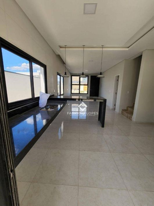 Lindo Sobrado com 3 dormitórios, 180 m² à venda - Condomínio Malibu - Caçapava/SP