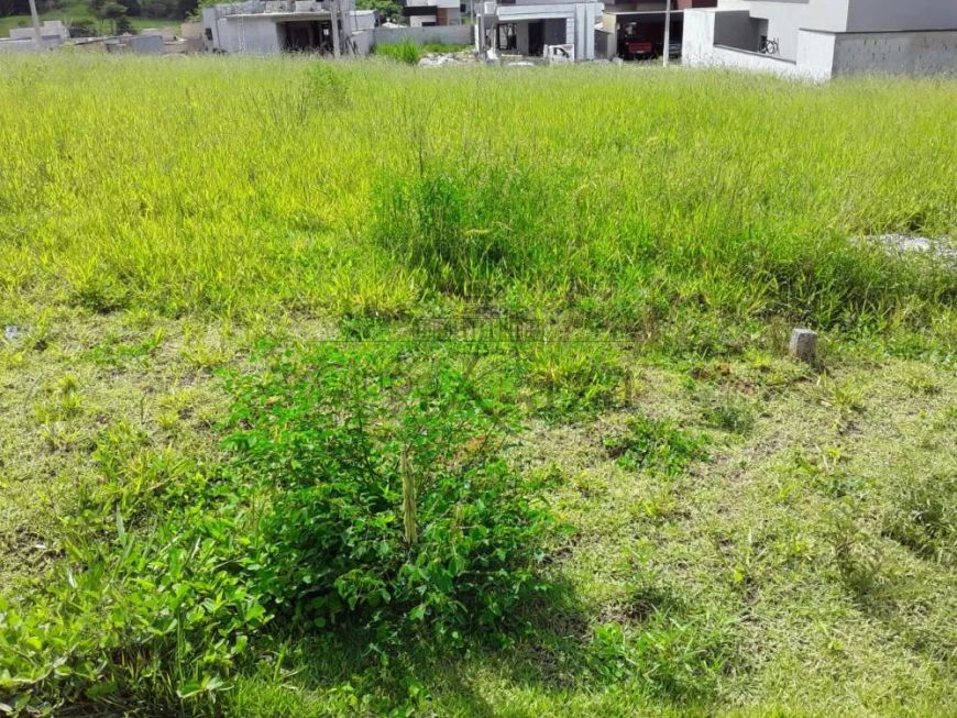 Terreno em Condomínio - Malibu Residencial - Caçapava - 250m².