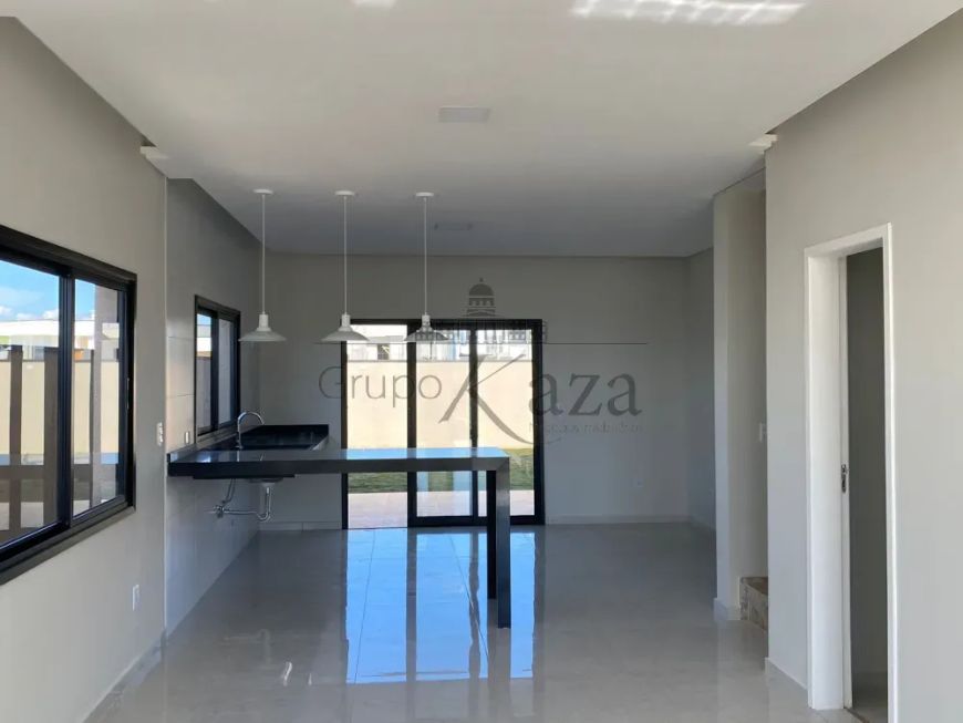 Casa Condomínio - Caçapava - Malibu Residencial - 3 Dormitórios - 180,52m².