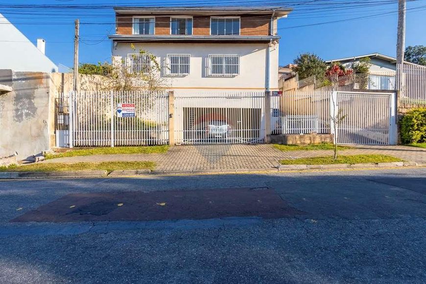 Casa à venda bairro São Lourenço 4 quartos.