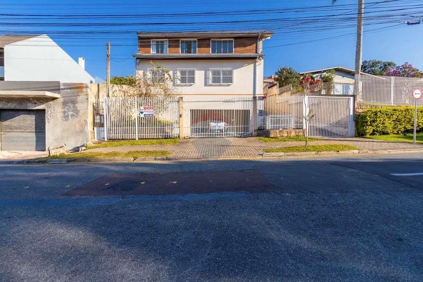 Casa à venda bairro São Lourenço 4 quartos.