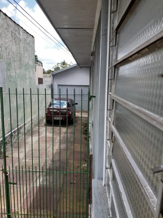 Terreno para venda tem 576 metros quadrados em Jardim Social - Curitiba - PR