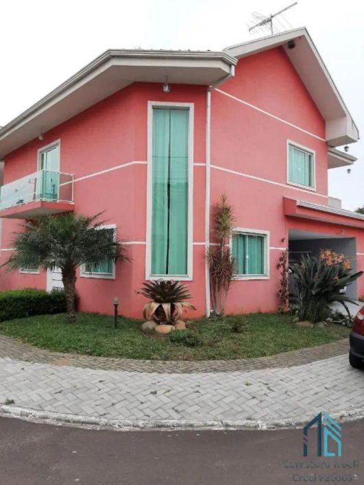 Casa em condomínio 04 quartos c/suíte no Pinheirinho em Curitiba PR