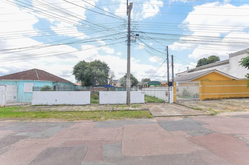 Terreno para venda no bairro Guaíra - Curitiba - PR