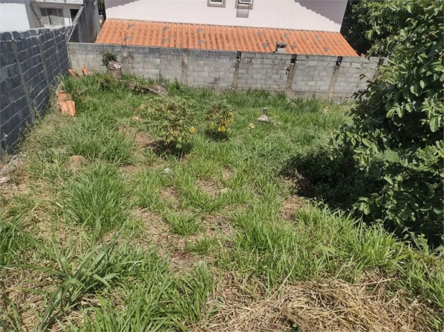 Terreno à venda em Jardim Esther - SP
