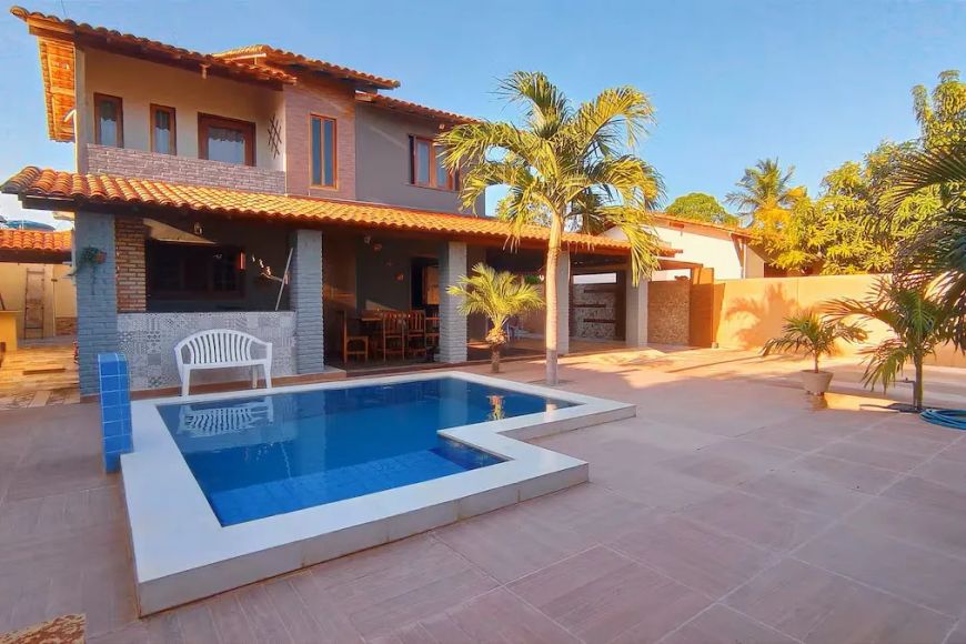 Casa térrea a venda com 04 dormitórios, 02 suítes, área gourmet e piscina, Jardim Villaça, São Roque
