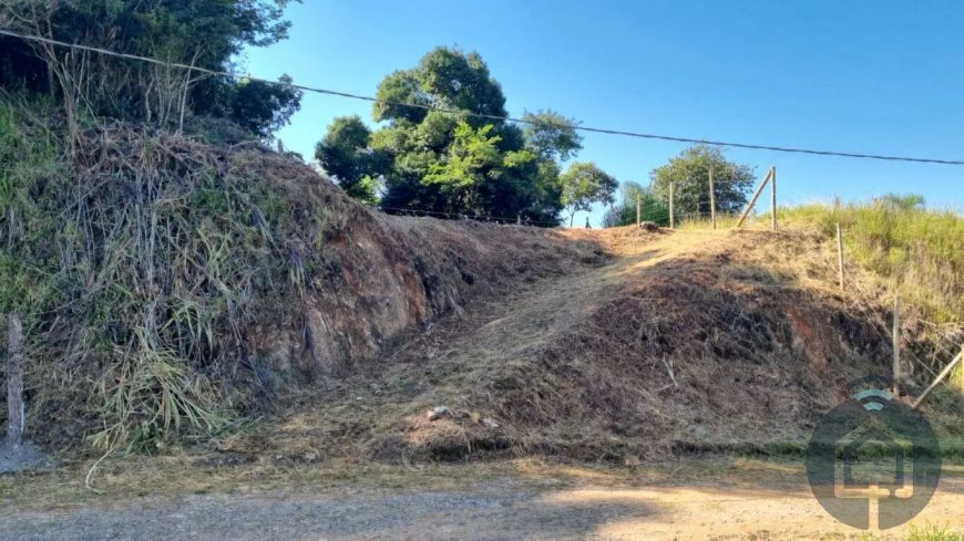 Invista no Seu Futuro! Terreno à Venda no Cambará – São Roque - VEN1910