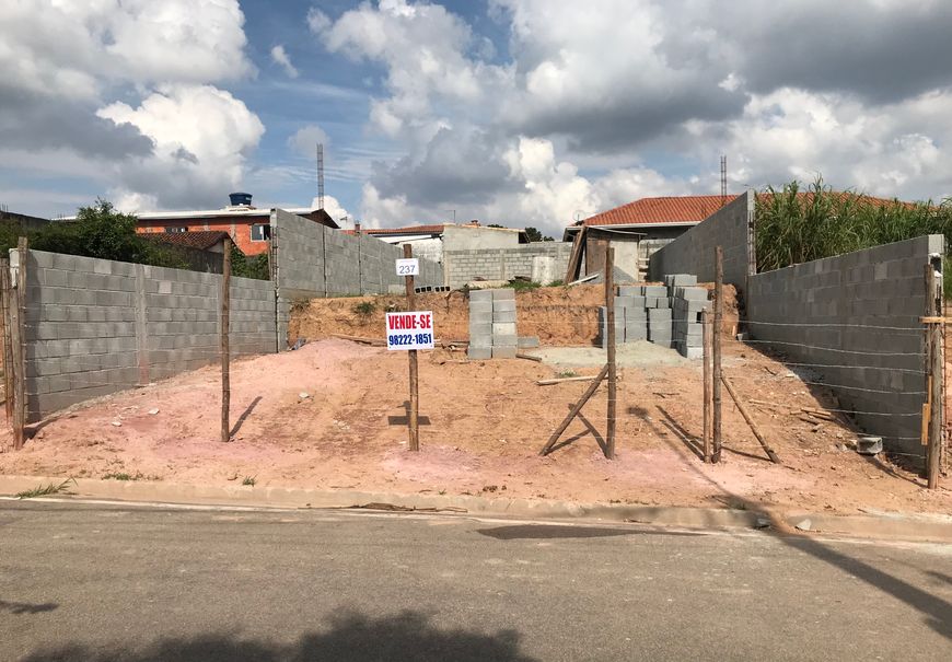 Lote/Terreno para venda tem 300 metros quadrados em Vila Vilma (Mailasqui) - São Roque - São Paulo