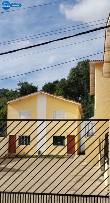Sobrado em Condomínio