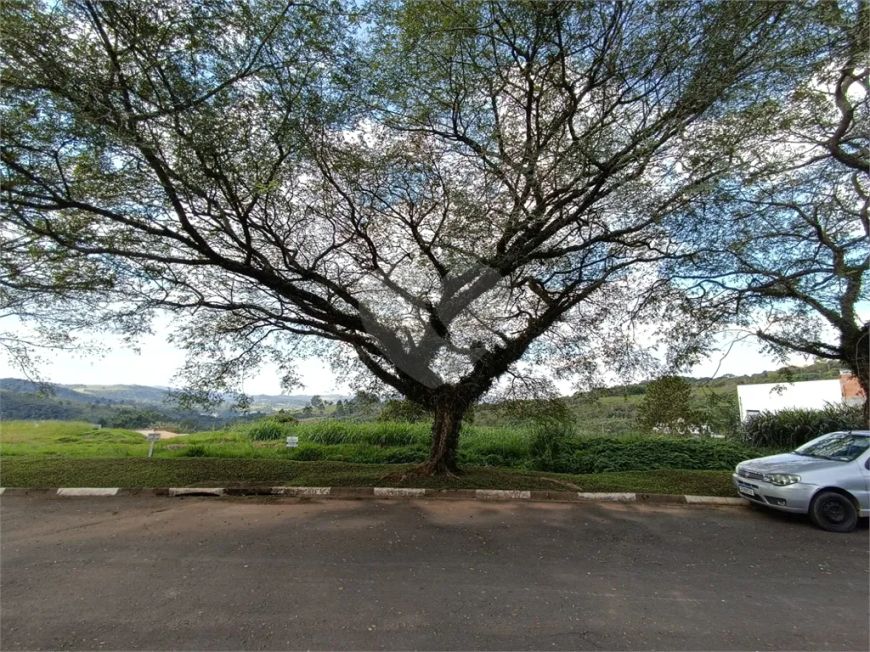 Terreno à venda em Taipas De Pedras (mailasqui) - SP