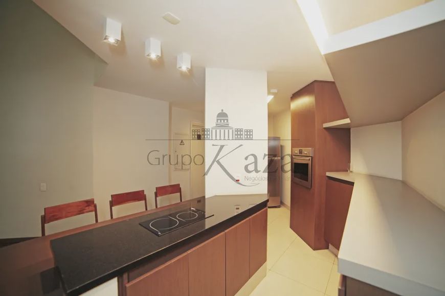Apartamento para venda com 210 metros quadrados com 3 quartos em Itaim Bibi - São Paulo - SP